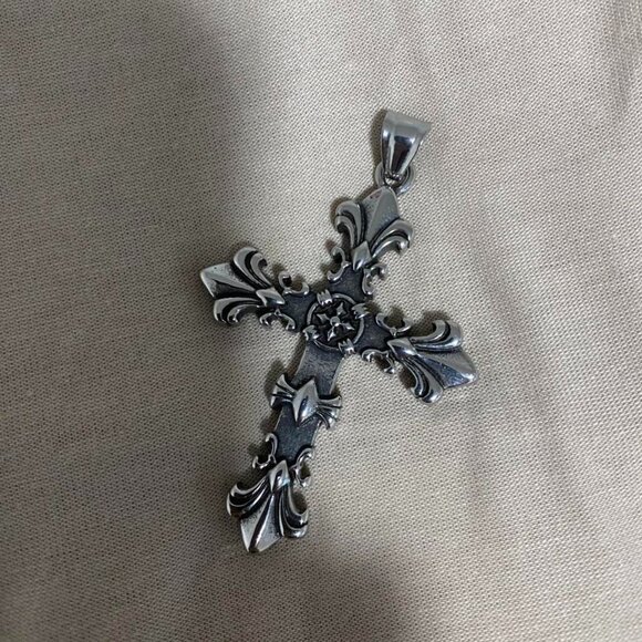 Silver Cross Pendant - Picture 1 of 1